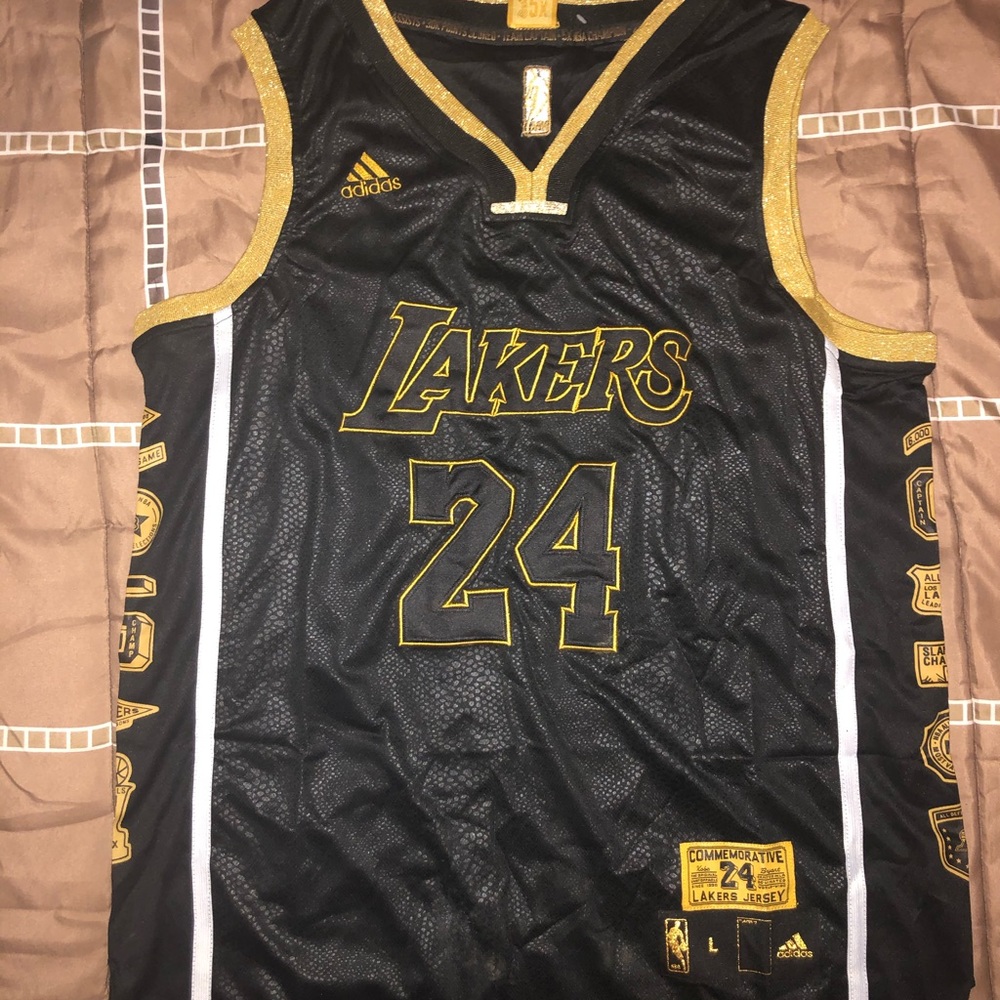LA Lakers Kobe Bryant Commemorative Jersey